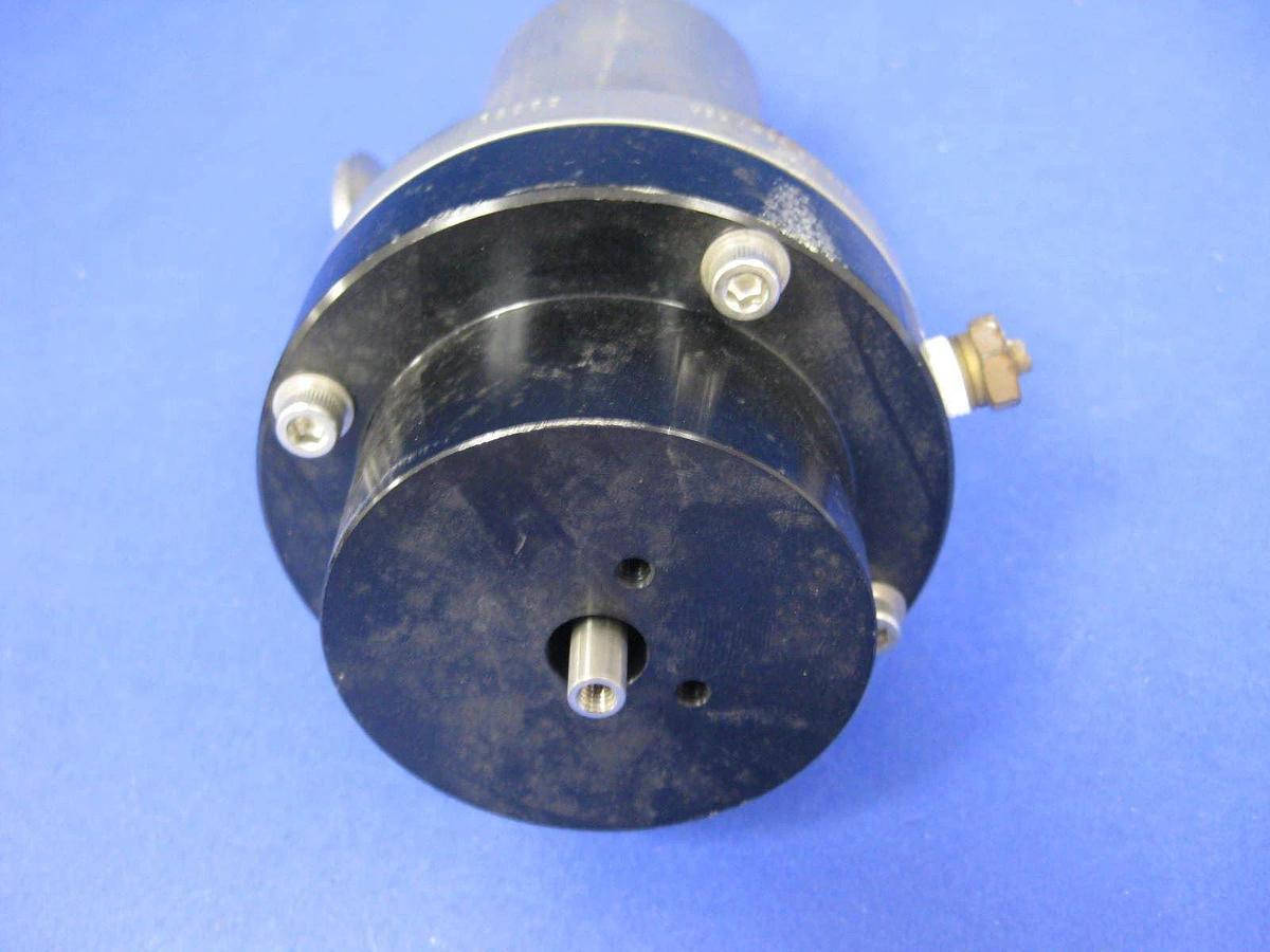 Used MKS HPS Single-Stage 1" Pneumatic Vacuum Valve, Right Angle, NW25, Used
