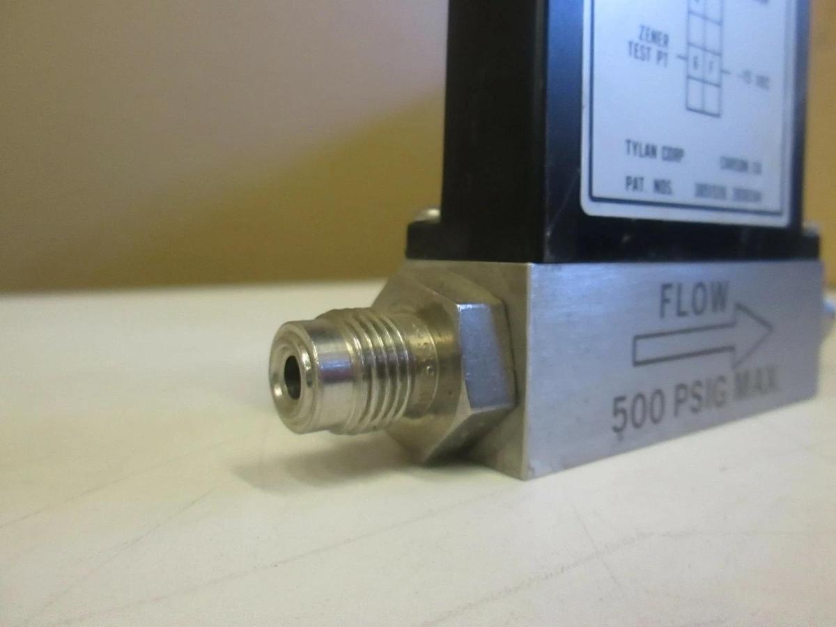 Used Tylan FM-360 Mass Flow Controller MFC, 5 SLPM, N2, 1/4" MVCR