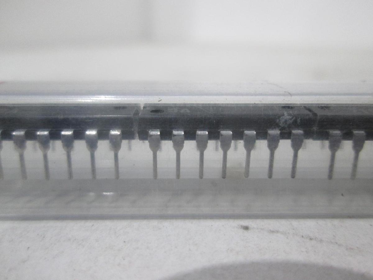 Used 7407N V8312, Integrated Circuit, New, Lot of 14