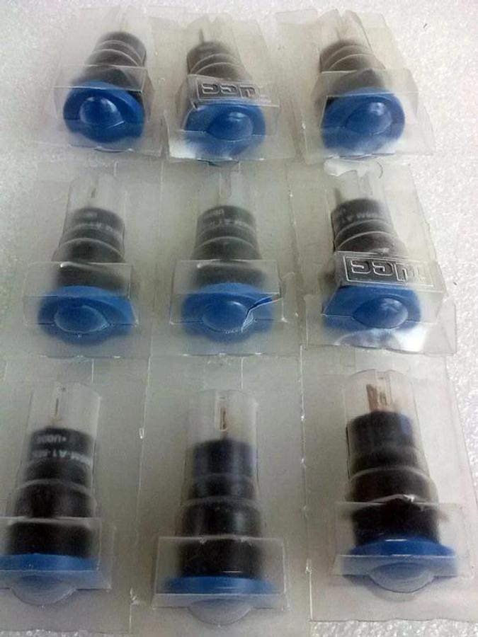 IDEC Push-button Switch, AB6M-A1-MS, Blue, Push-Button, SPDT, NEW, Lot of 9