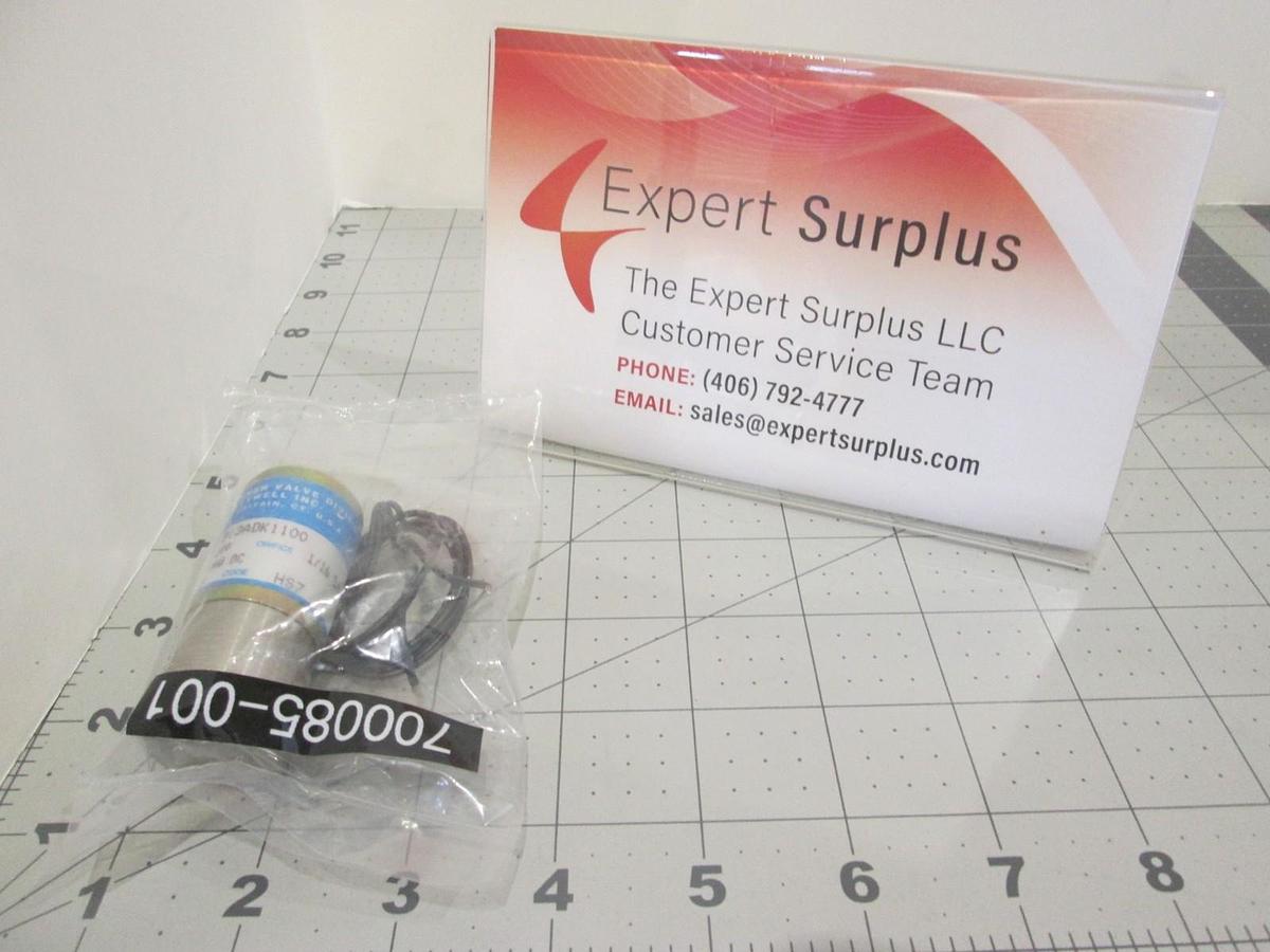 Skinner Valve, B13ADK1100, 3 Way Valve, 100 PSI, 24V DC, 1/8 Orifice, New
