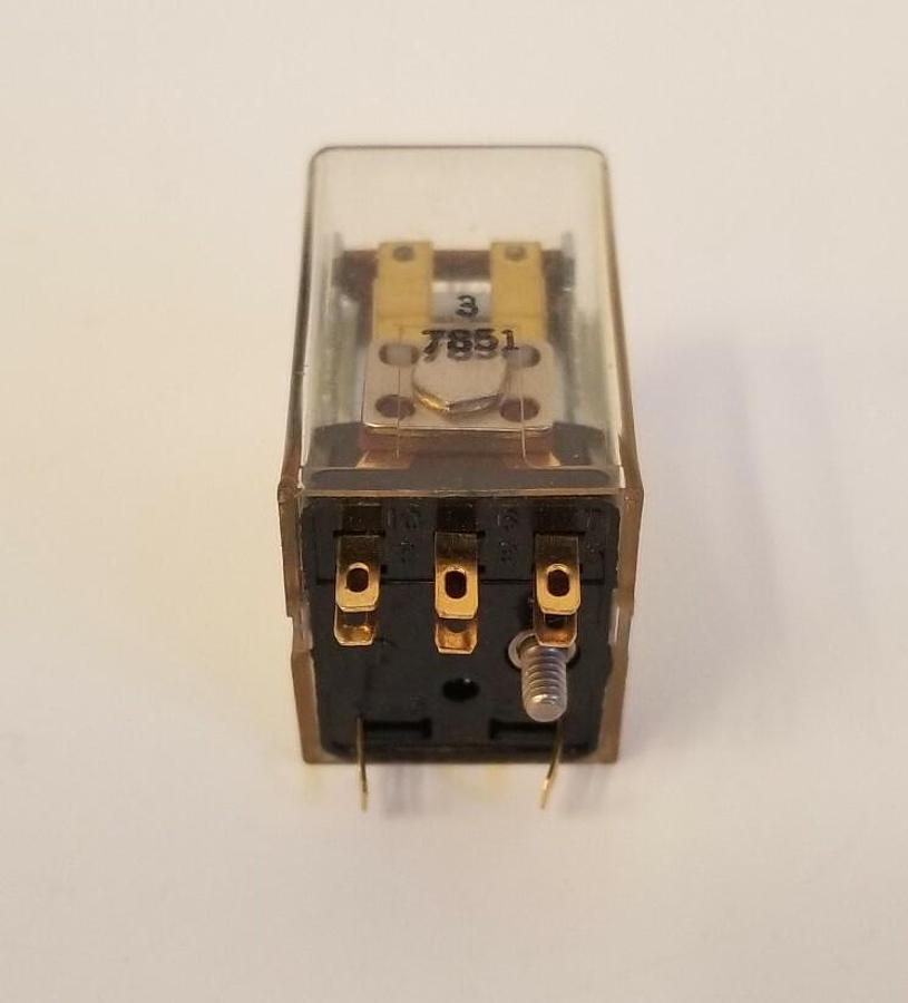 Used Sigma 70R2VS-6DC Relay, 2A, 28 VDC, Lot of 3