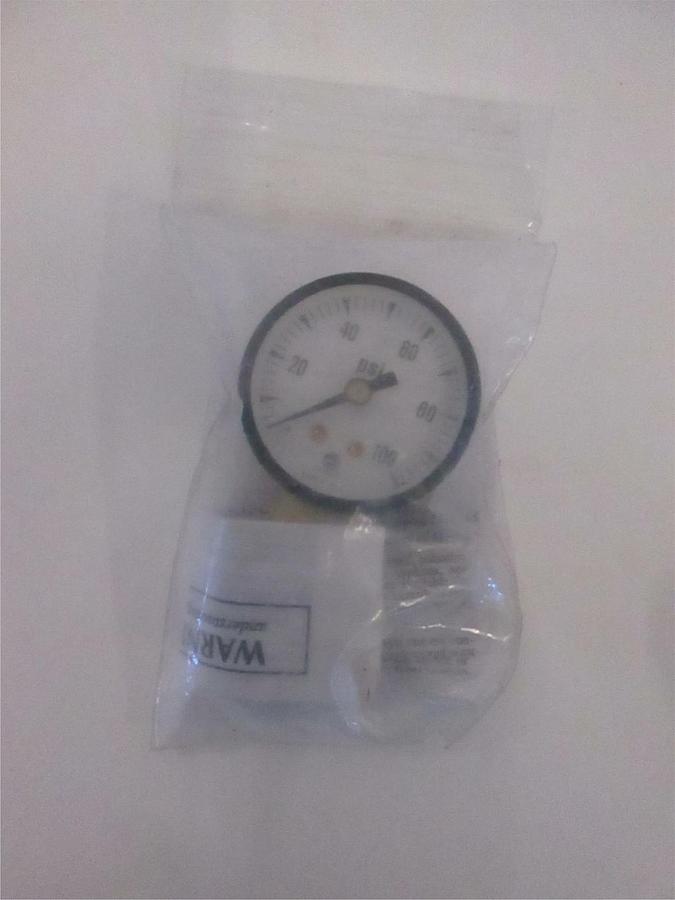 Amtek, 0-100 PSI Bottom Mount Gauge, New