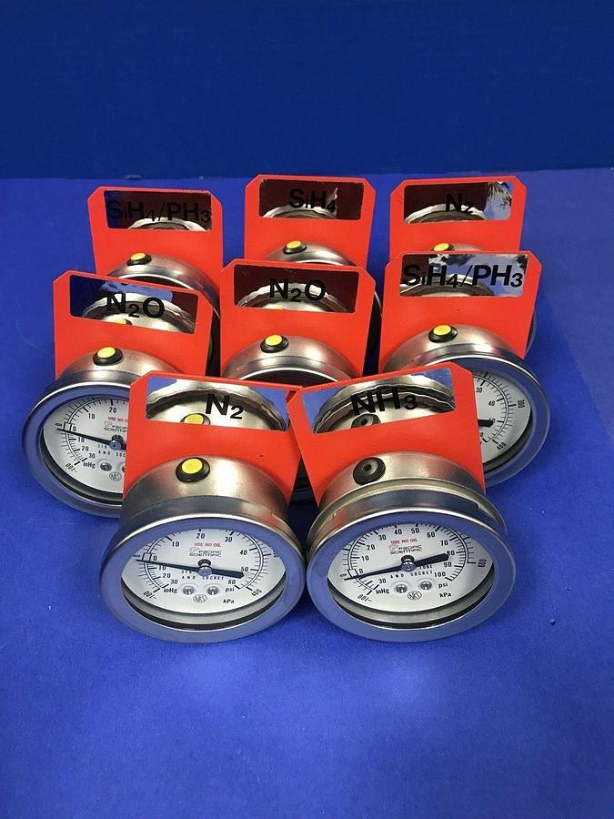 Used Pacific Scientific Gauge 30-0-60 psi / -100-400 kPa, 2.5", 1/4" MVCR, Used