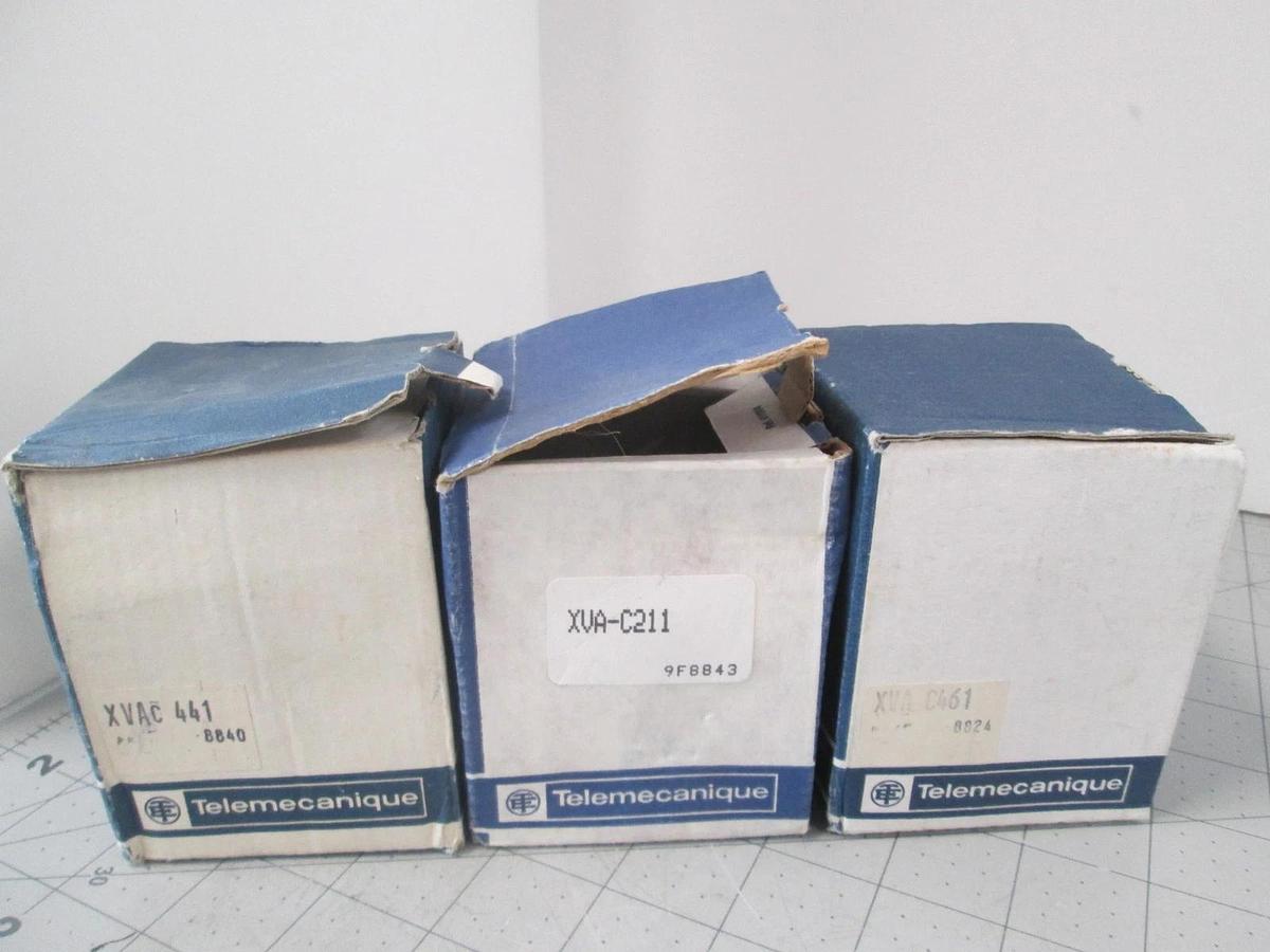 Telemecanique Red (XVAC 461) & Blue (XVAC 441) Flashing Light w/ Beacon Base