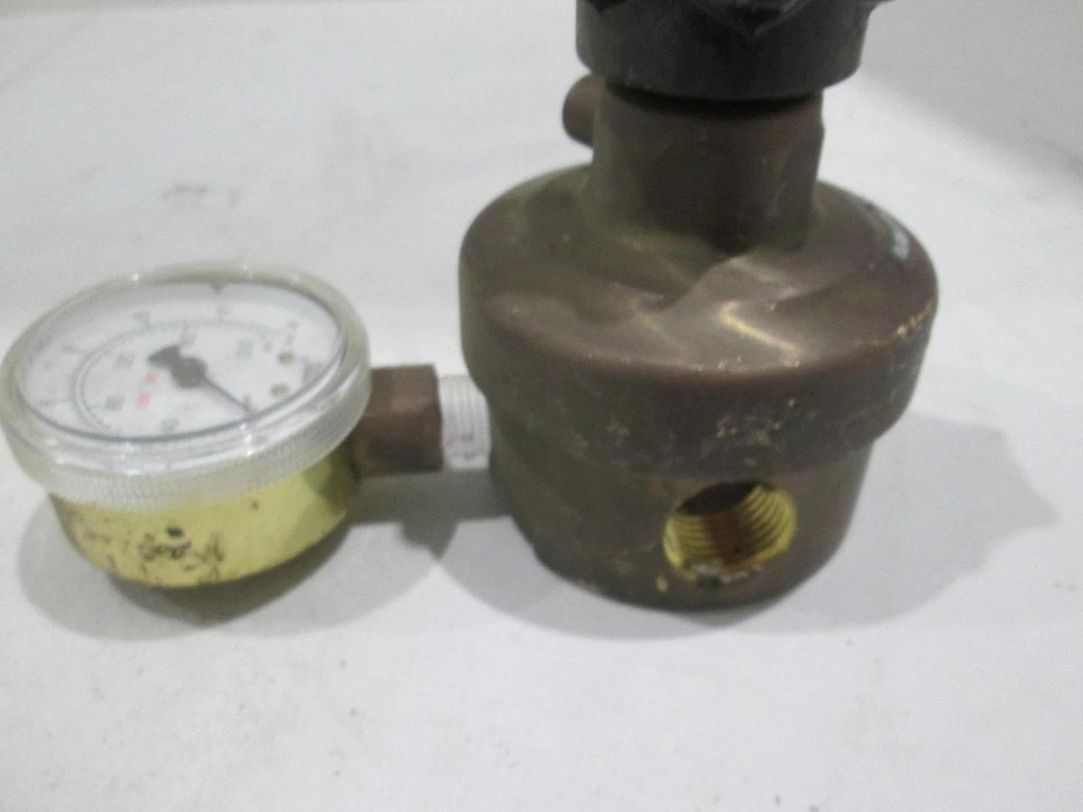 Used Veriflo, HFR002 B 4PB 2, Regulator, Max Inlet 500 PSI, 0-200PSI Gauge, Used