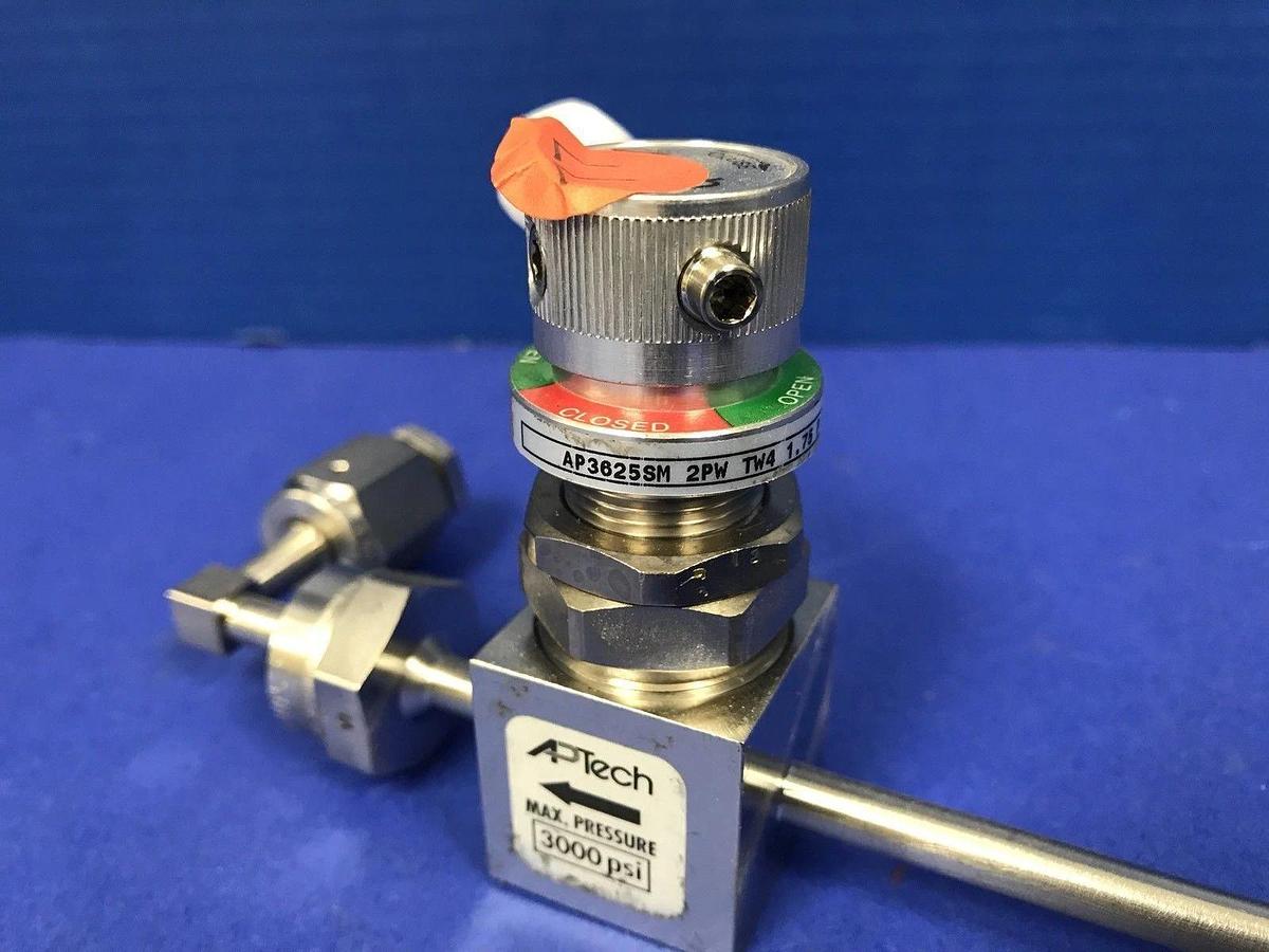 Used APTech AP3625SM TW4 1.75 P Manual Diaphragm Valve Assembly, White Lever Handle
