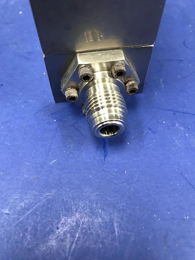 Used Unit UFC-1260AU, MFC, Mass Flow Controller, N2, 1 SLM, 1/4" MVCR, Used