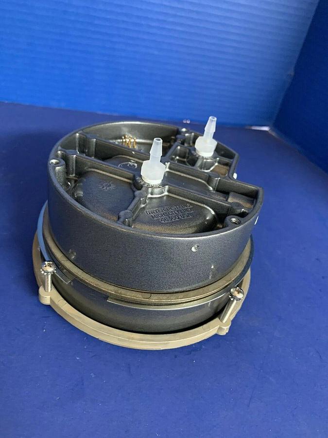 Used Dwyer 3000MR Photohelic Gauge 0 to 0.5" / 0-125 Pascals, Used