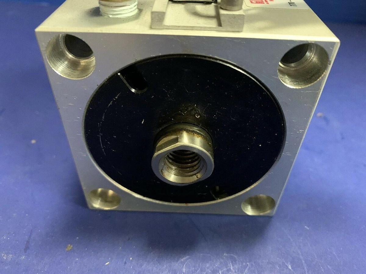 Used Compact Automation Air Cylinder 770-003303-001/C 4/04, Used lam research