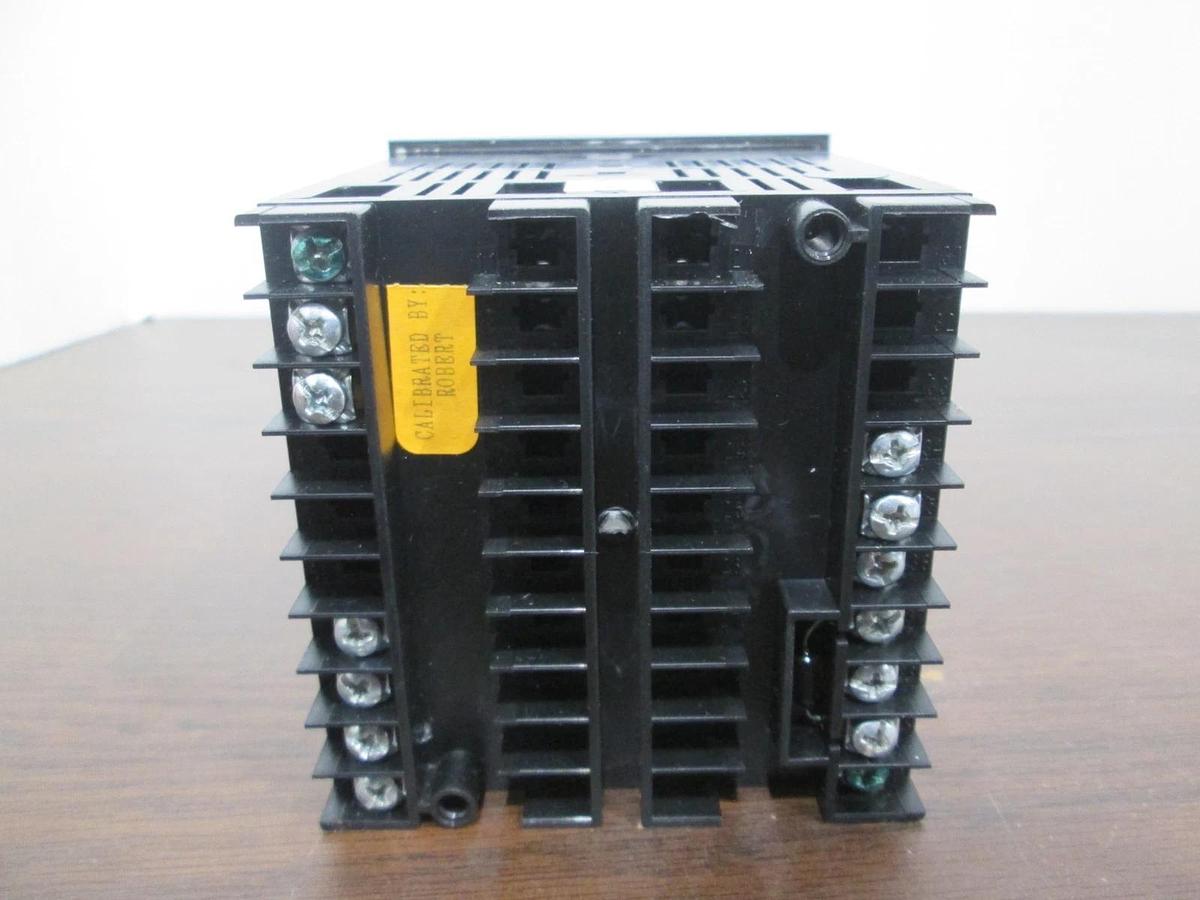 Barber-Colman, Series 10, 10Q2-6KC40-000-0-00, Temperature Controller, New