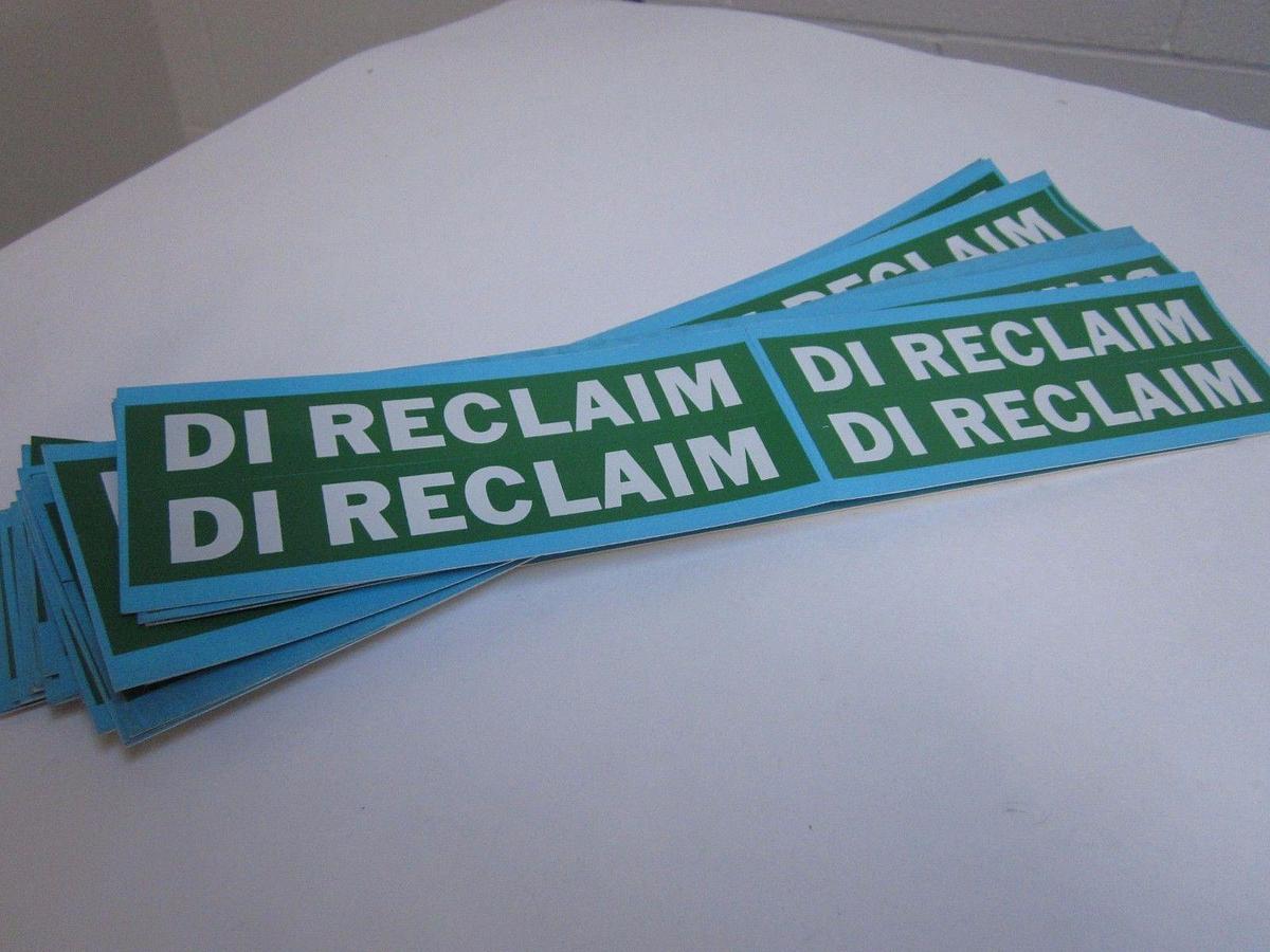 BRADY Pipe Marker, DI RECLAIM, White on Green, Lot of 100 Labels