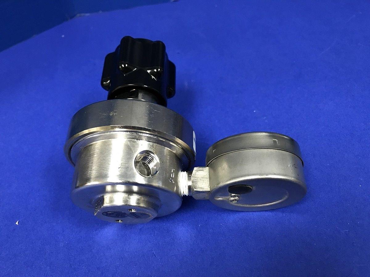 Used Veriflo HIR101S-4P-4-PM Single Stage Pressure Reducing Regulator, w/ Gauge