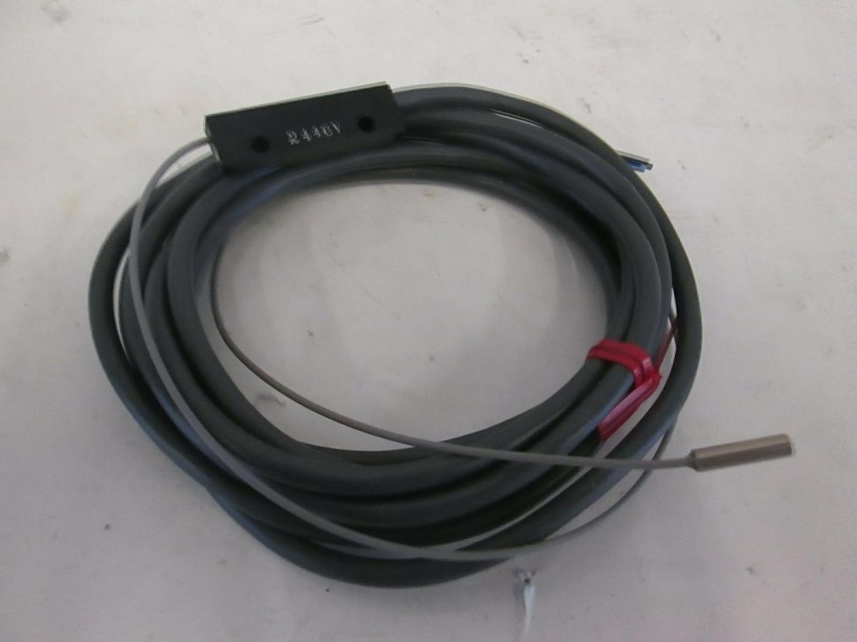 Omron E2E-CR5C1 Proximity Switch, New