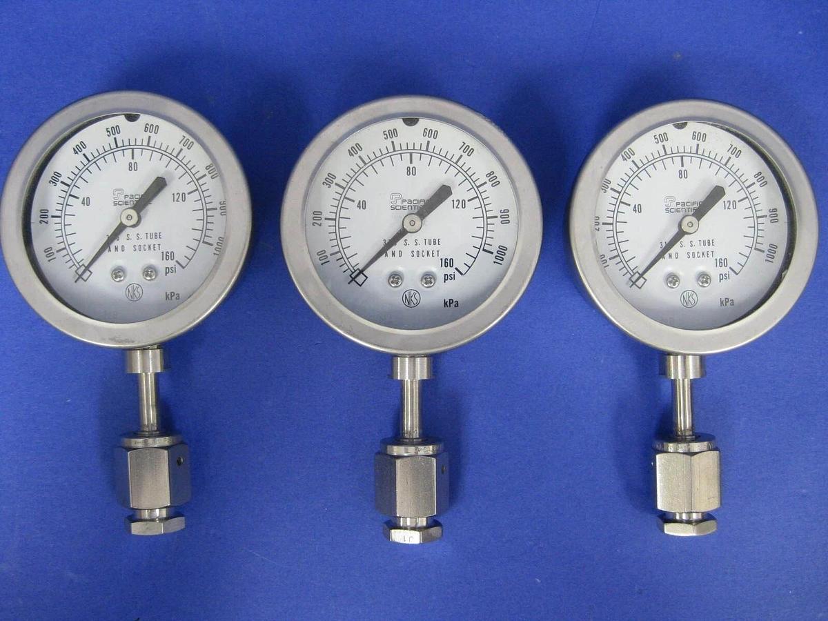 Used Pacific Scientific Gauge 0-160psi / 0-1000 kPa, 2.5", 1/4" FVCR, Lot of 2 Used