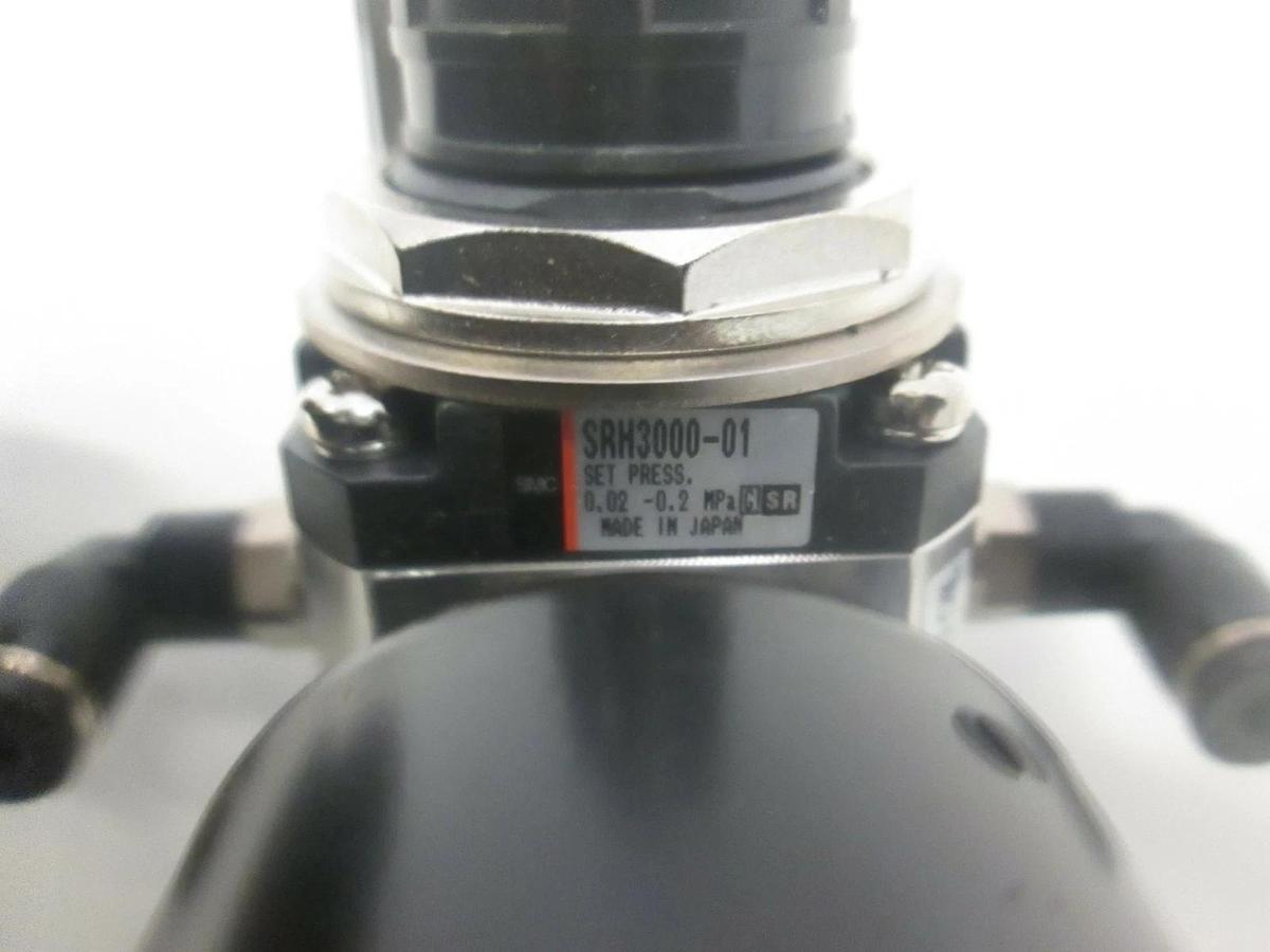 Used SMC, Pneumatic Regulator w/ Gauge 0-.2 MPa, SRH3000-01, Used