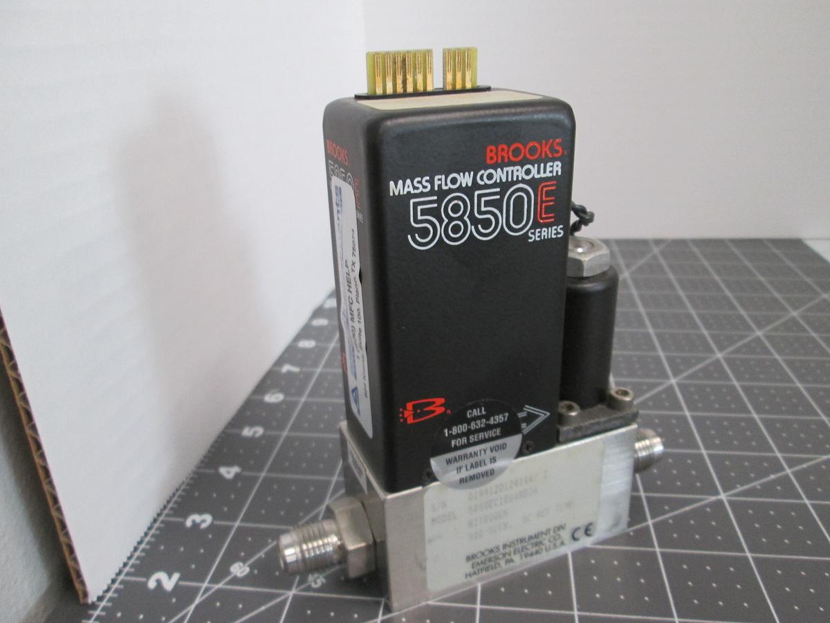 Used Brooks, 5850E, 5850EC1BG4RB2A, Mass Flow Controller 500 SCCM N2