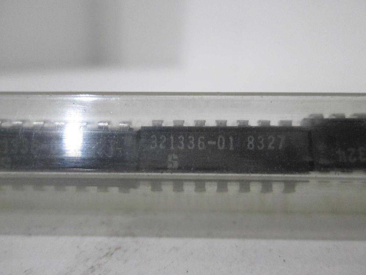 National Semiconductor, 321336-01, Integrated Circuit, New, Lot of 24