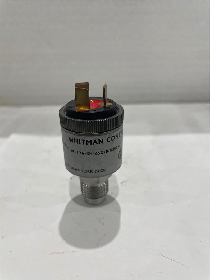 Used Whitman Controls Corp. Bristo, W117V-3H-K52TB-X30297, Vacuum Switch, Used