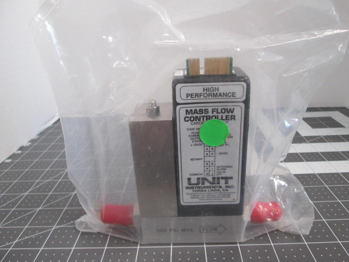NEW UNIT Instruments UFC-1400 Mass Flow Controller N2 Nitrogen 400 SCCM MFC