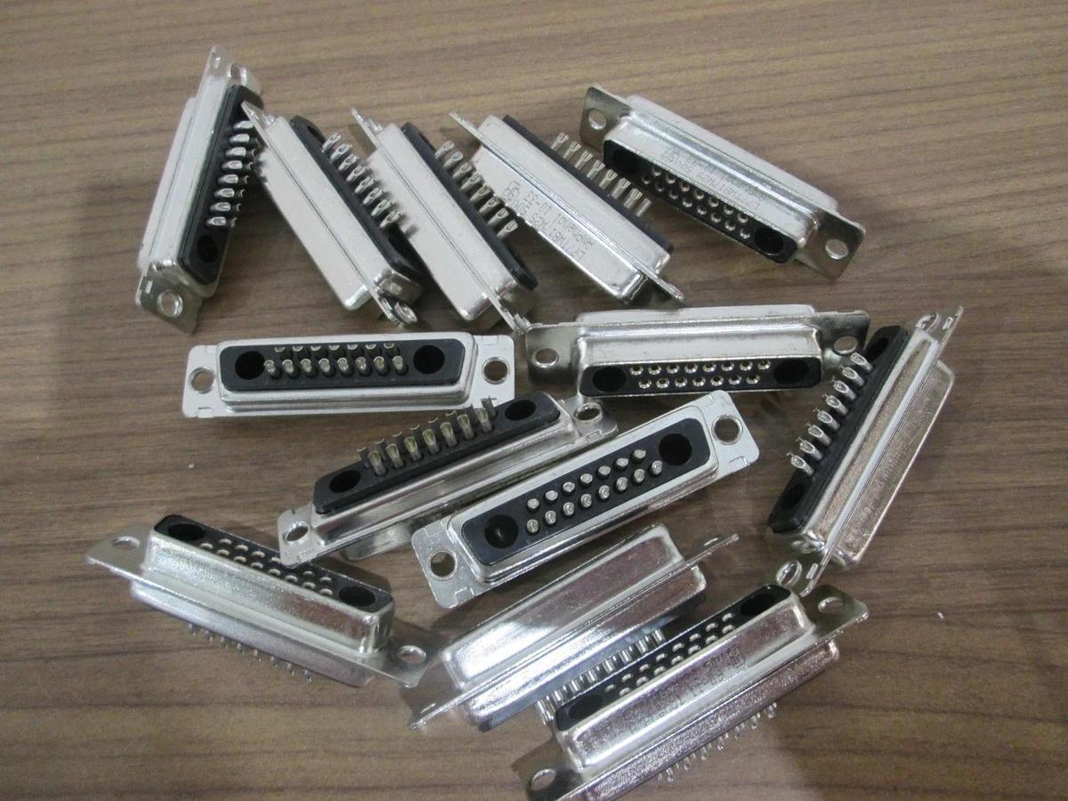Used Amphenol, L77TWB17W2S, 15 Pin D-Sub Connector, 50V, Used, Lot of 13