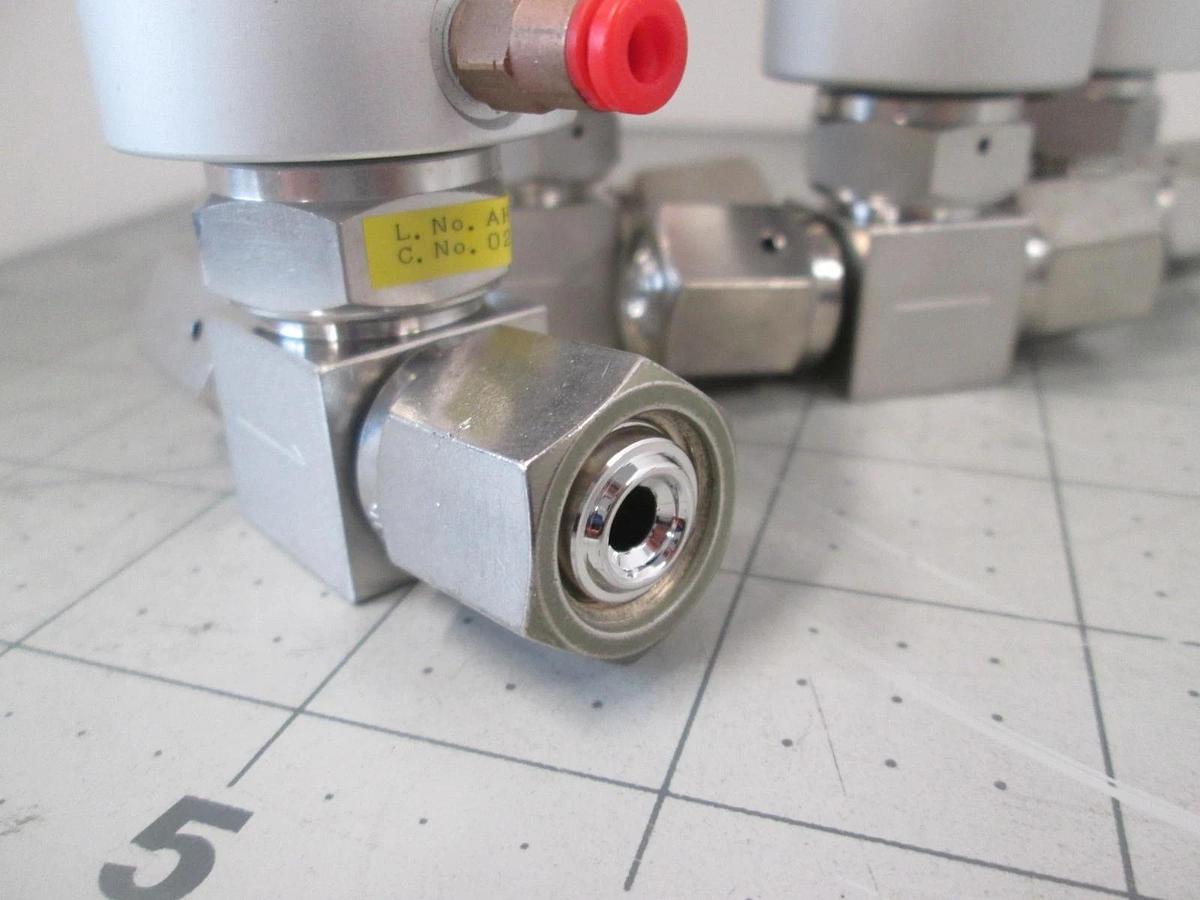 Used Fujikin, Diaphragm Valve, O.P 0.39-0.59MP, N.C., Used, Lot of 4