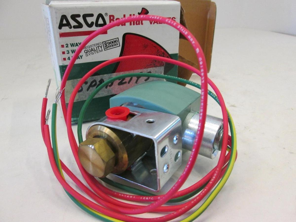 Asco Red Hat, Solenoid Valve 1/8" Pipe, 6.1 W, 8262G31, New