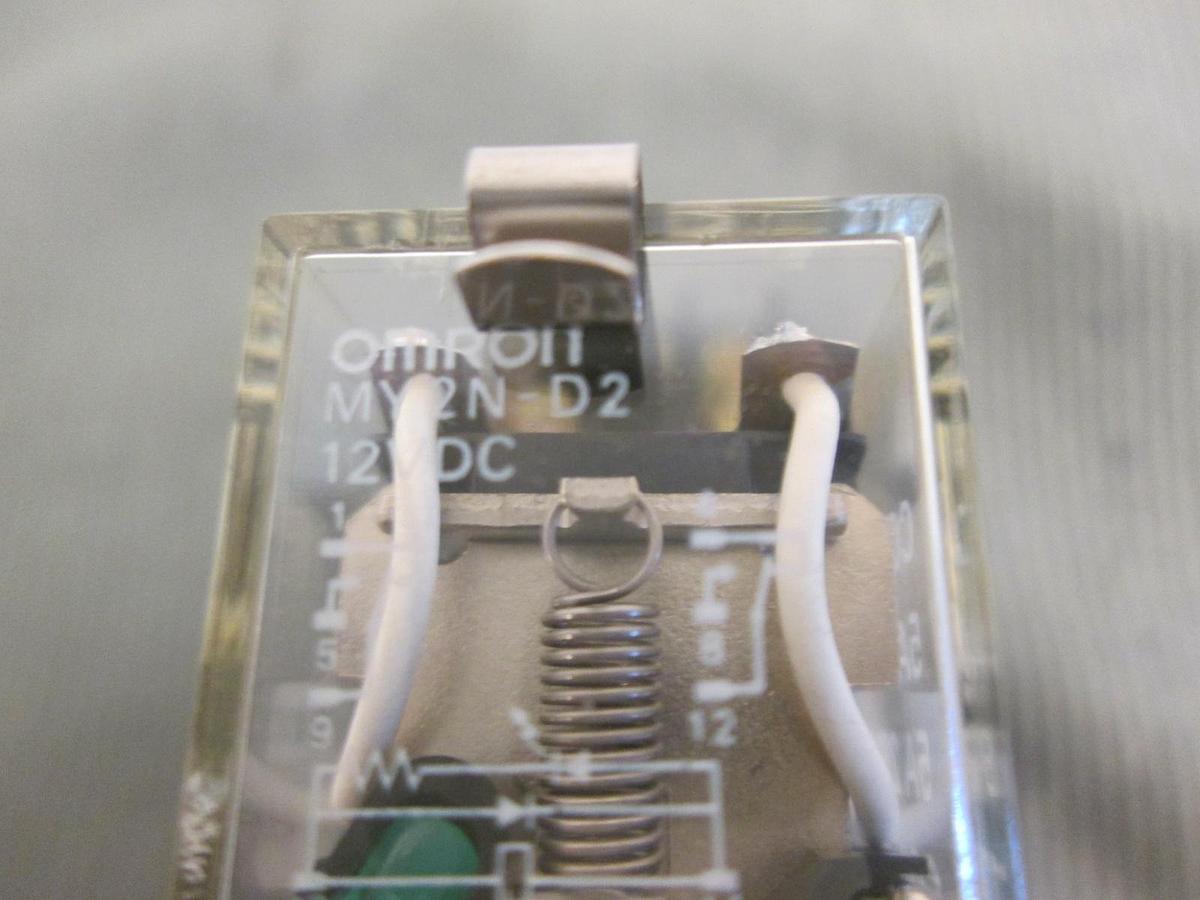 Used Omron Relay MY2N-D2 w/ Base