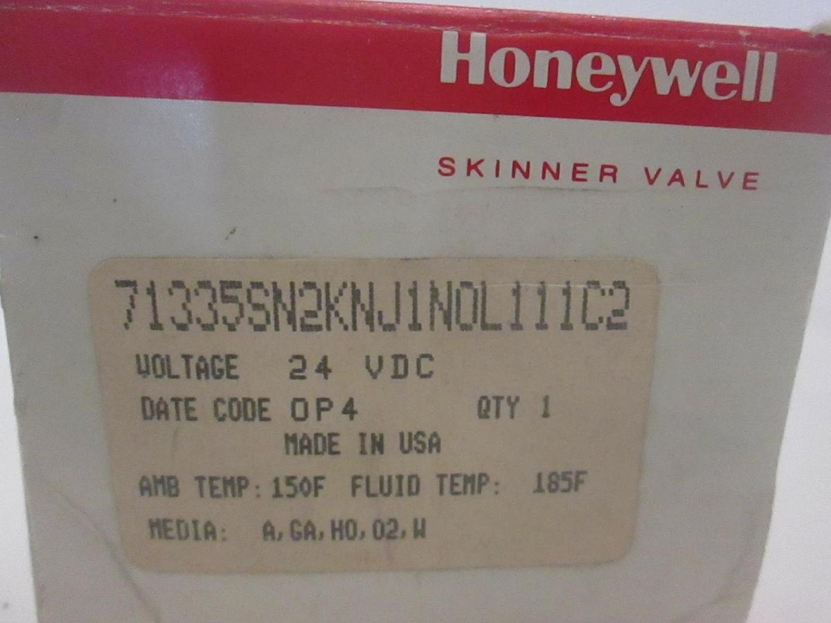 Honeywell, 71335SN2KNJ1N0L111CS, Skinner Solenoid Valve, 24 VDC, New