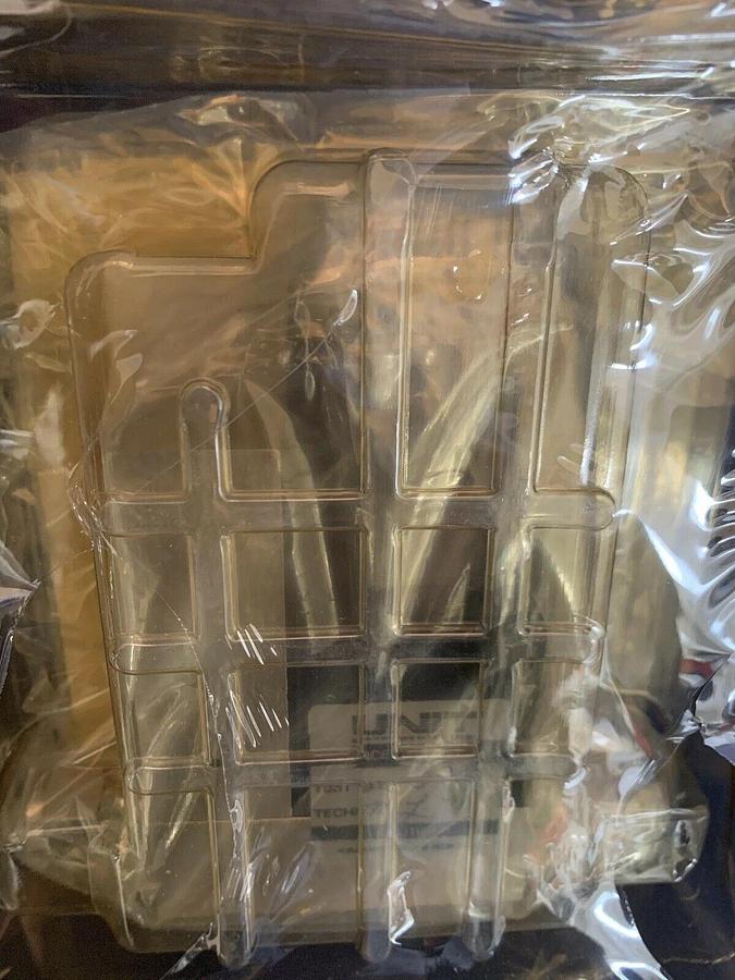 Used Unit UFC-1160A Mass Flow Controller, N2, 3 SLM, Refurbished