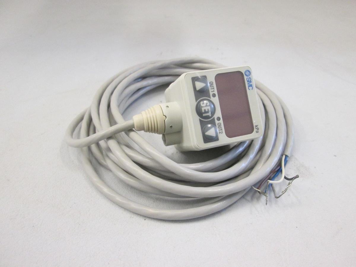 Used SMC, ZSE40-01-22L, High Precision Vacuum Switch, Used