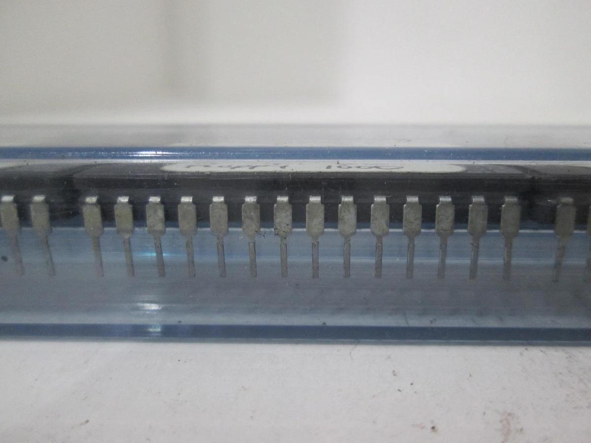 Used 851100-807A, 9227FP, Floppy 1000, Integrated Circuit, Used, Lot of 13