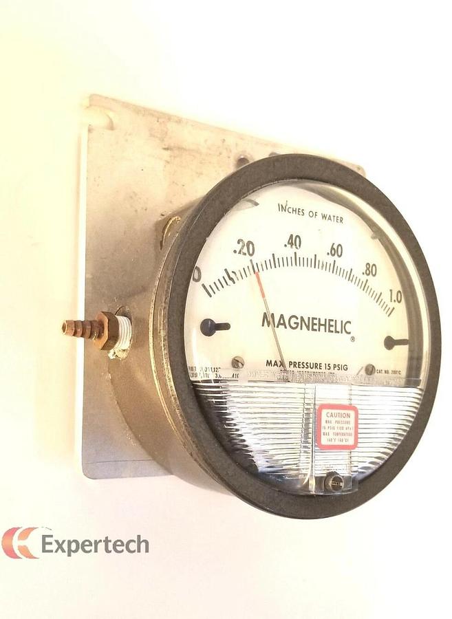 Used Dwyer Magnehelic 2001C Pressure Gauge, 0-1 Inches of Water, Used