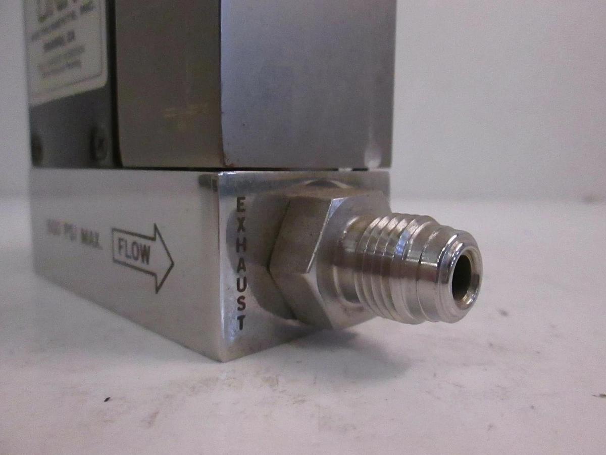 Used Unit UFC-1100A Mass Flow Controller MFC, HCL, 1000 SCCM