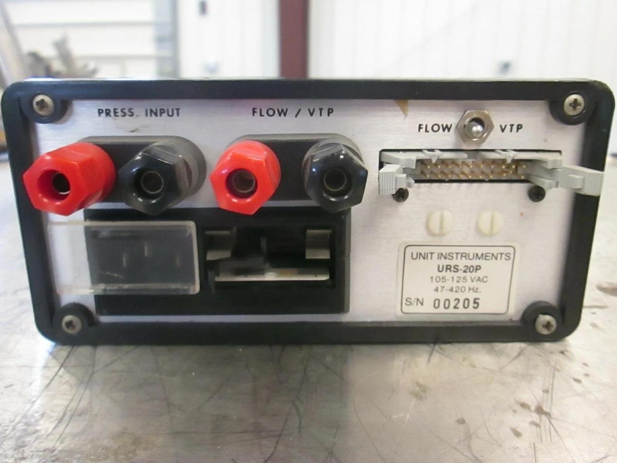 Used Unit Instruments URS-20P MFC Controller 105-125 VAC, 47-420Hz, Used