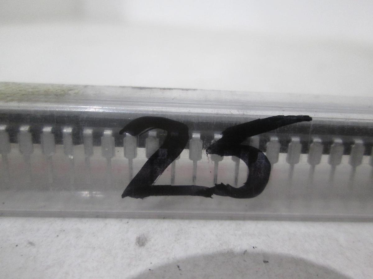 Motorola, SN74LS379J, Integrated Circuit, New, Lot of 25