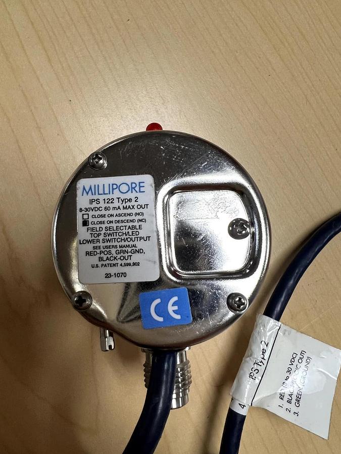 Used SEMI GAS SYSTEMS 01-0244-C IPS 122 Type 2 8-30VDC 60 mA MAX OUT, Used