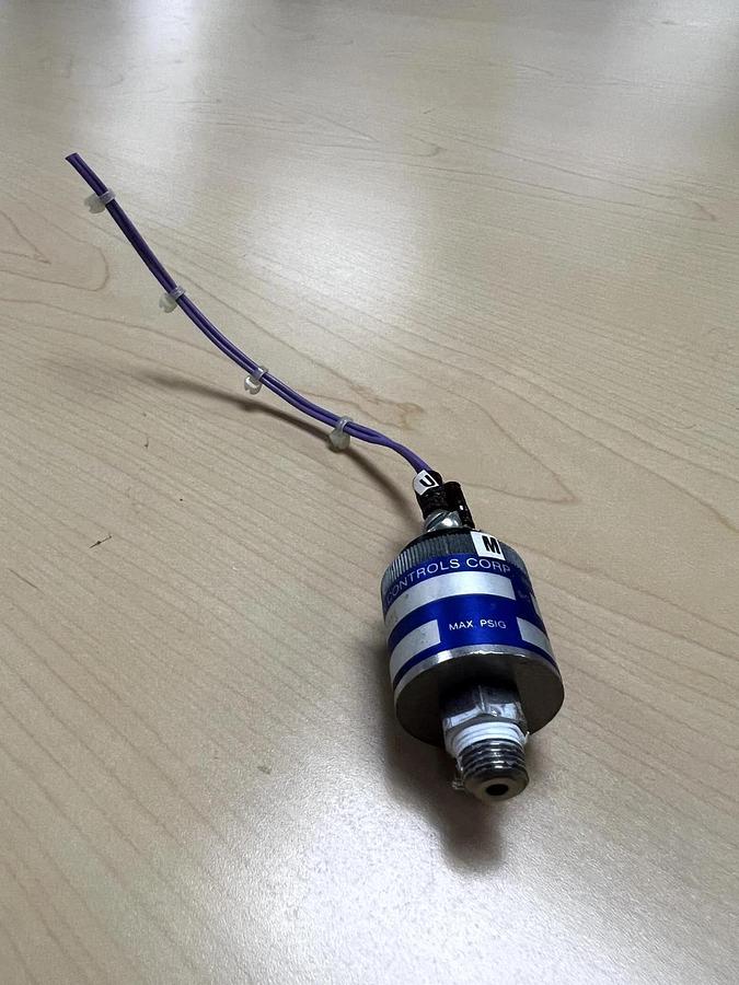 Used Whitman Controls  P117V-3H-C12TS Adjustable Pressure Switch, Used