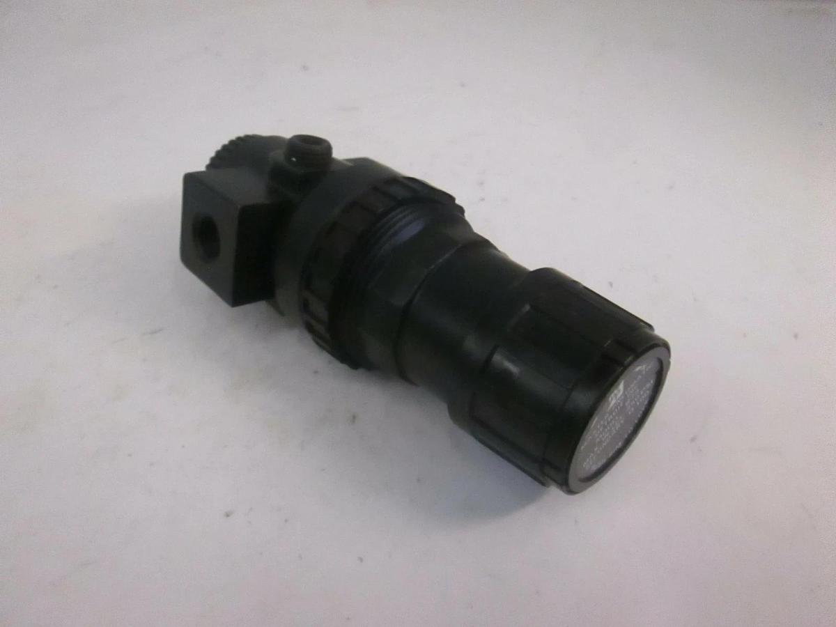 Used Master Pneumatic R75, 250 PSI Max Inlet, 4 Port Valve, Used