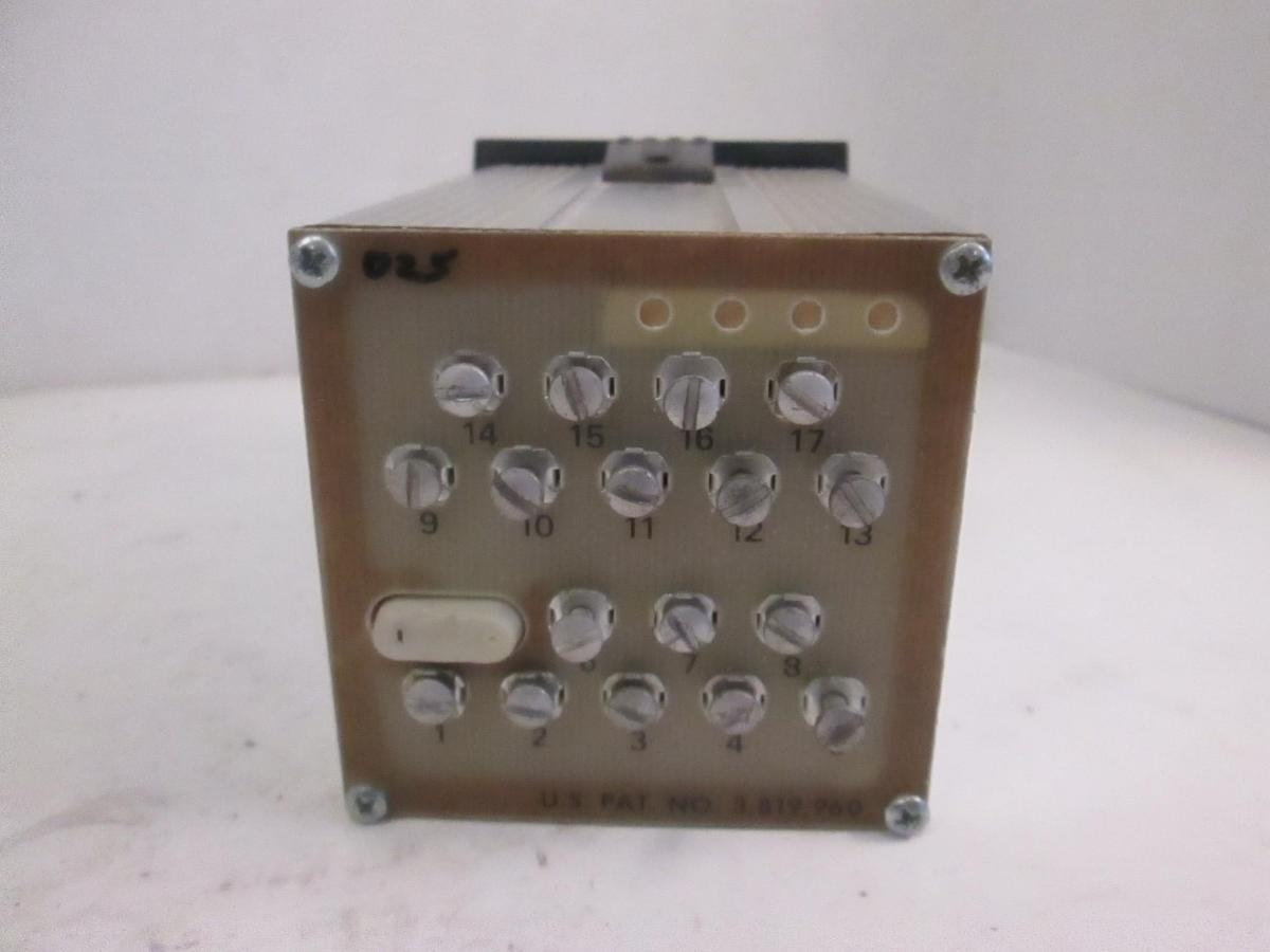 Used Love Controls Temperature Controller, 0-1200 F, Used