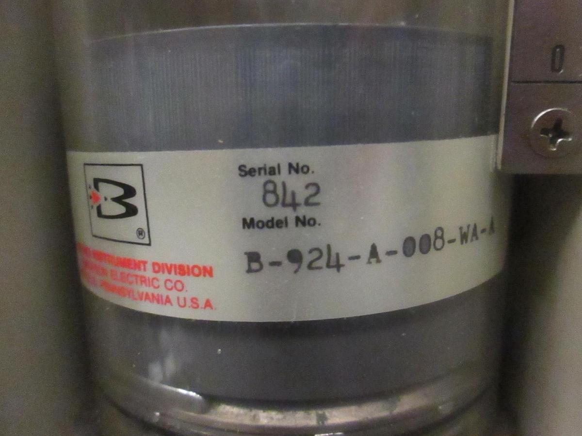 Used Brooks Instrument 1055A1, B-924-A-008-WA-A Flowmeter, 150C, volume calibration
