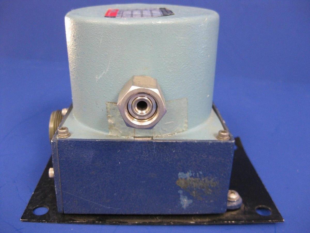 Used MKS Instruments Baratron 310BHS-1 Pressure Head, 1 Torr, Used