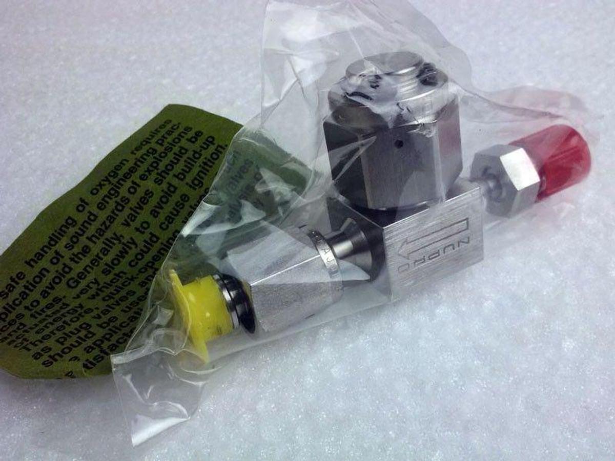 Nupro Valve, Fitting, SS-4TF-V87 with .5 Micron Filter, FVCRxMVCR, New