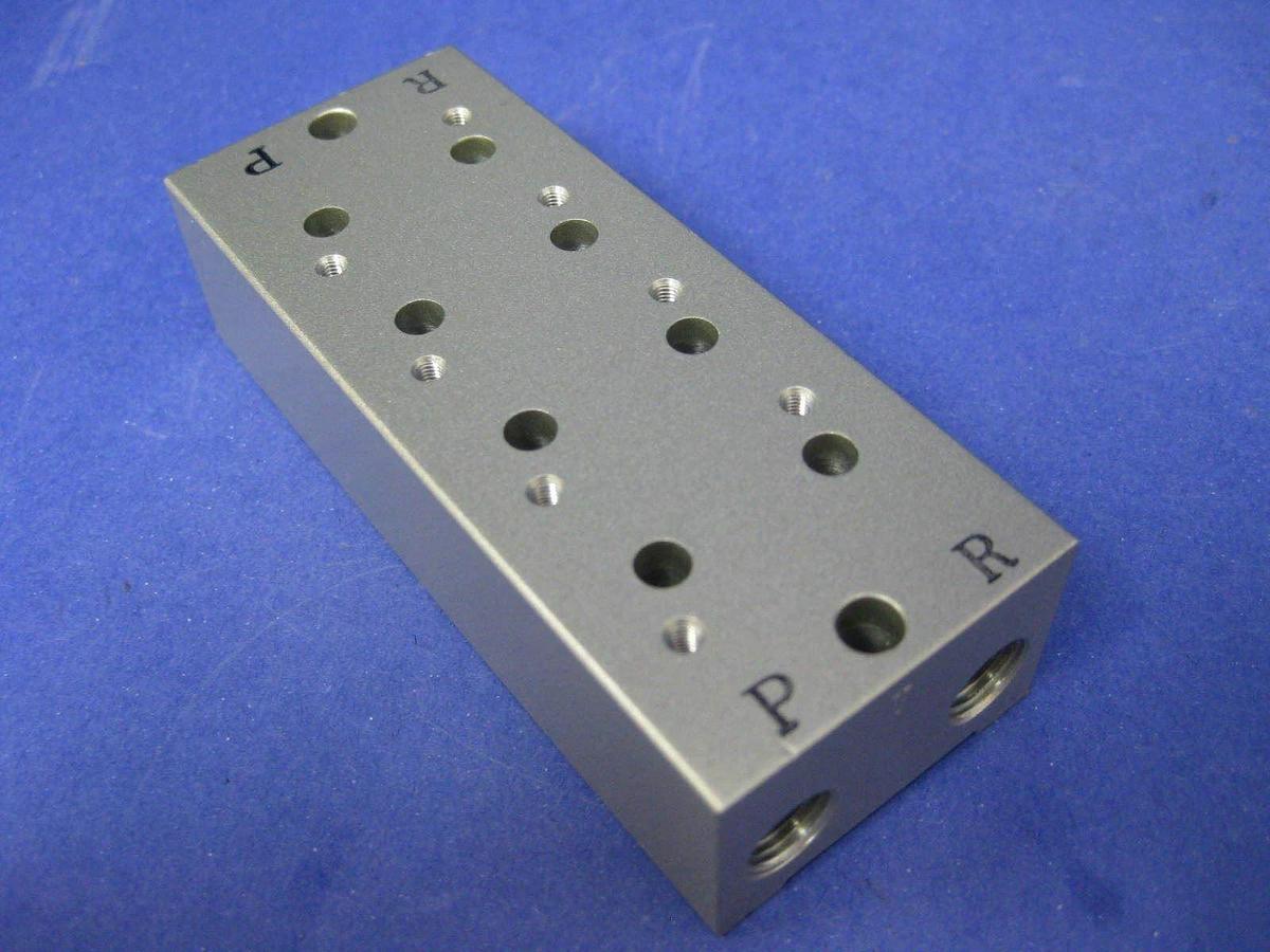 Refurbished SMC NVV3Z5-20-041-00T 4 Station Manifold Block for VV3Z Valve, Lot of 2 New