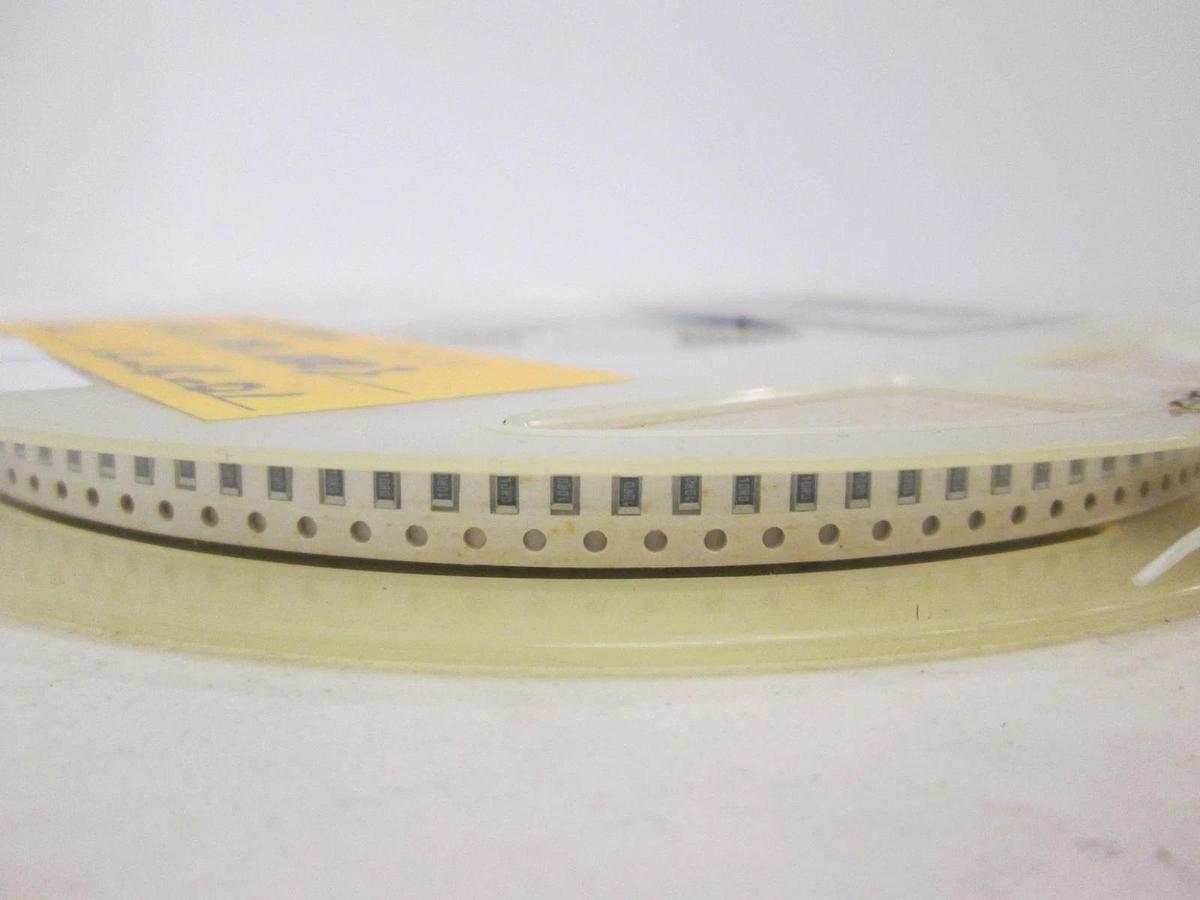 Panasonic, Fixed Metal Glaze Flat Chip Resistor, ERJ8ENF10ROV, New, Lot of 4500