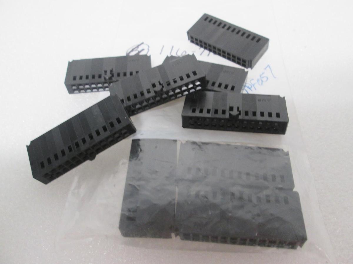 Used AMP, 24 Pin Connector, 116-7132, New, Lot of 9