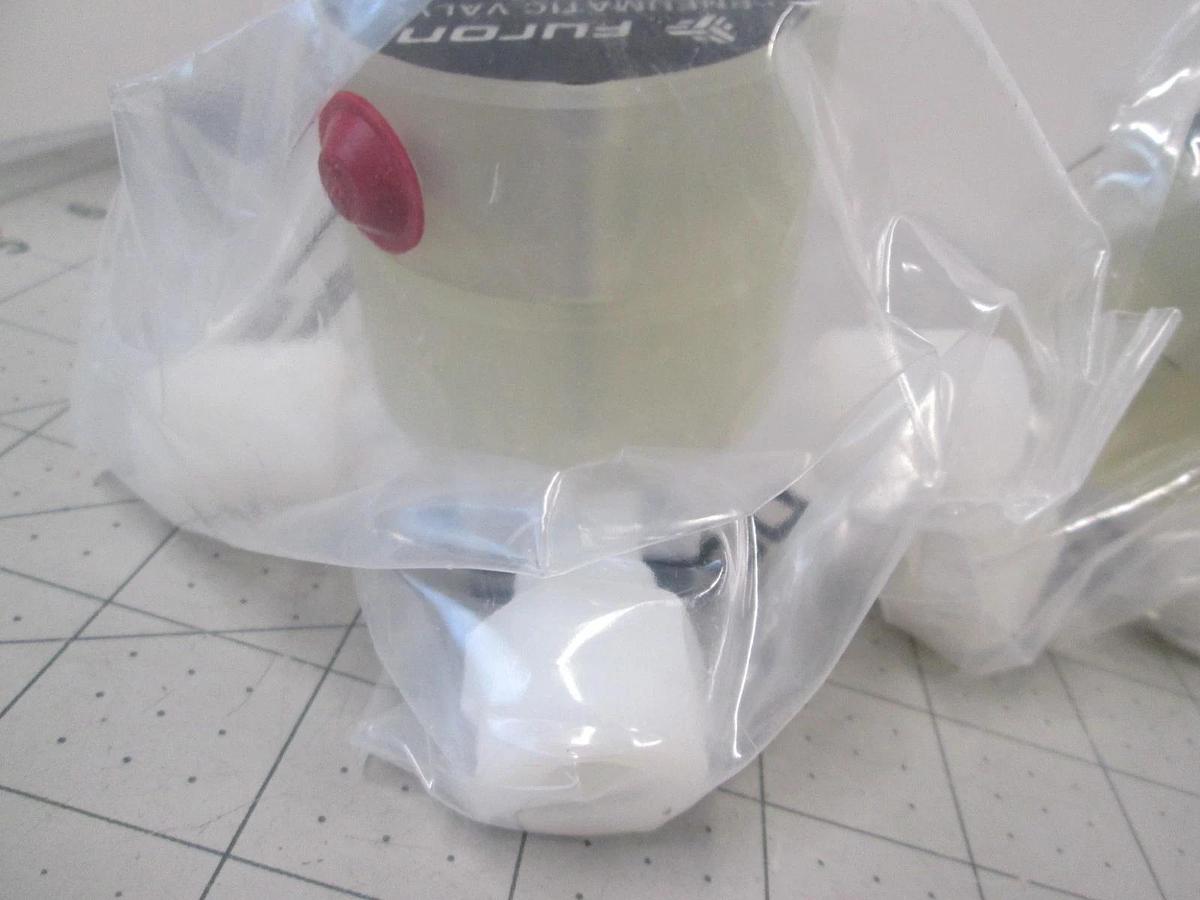 Furon, HP-60PSI, 1101708, 100 PSI, 3-Way Valve, New, Lot of 2
