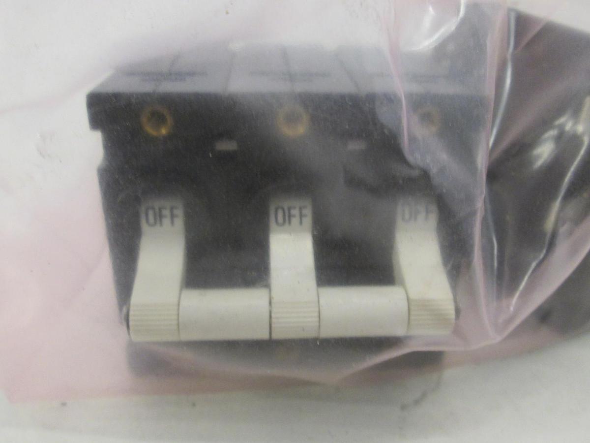 Used Carling Switch, Circuit Breaker, AA3-B0-24-625-181-C, 25A, New, Lot of 2