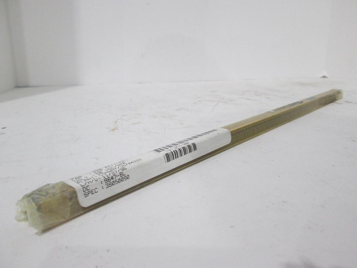 AVX Corporation, MD015A221JAB, Ceramic Capacitor, New, Lot of 200