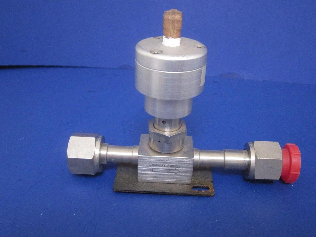 Used Swagelok Bellows Sealed Valve SS-6BK-V19-1O, NO, 1/2" Female , Used